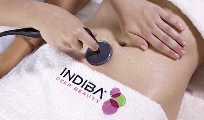 Descubre el tratamiento con indiba deep beauty de los tratamientos faciales del centro de estética mari nati